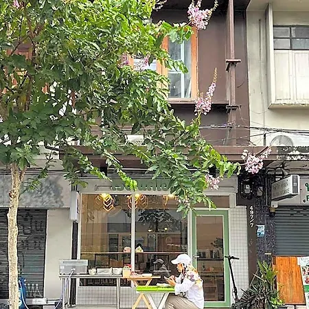 Rotinis Hostel